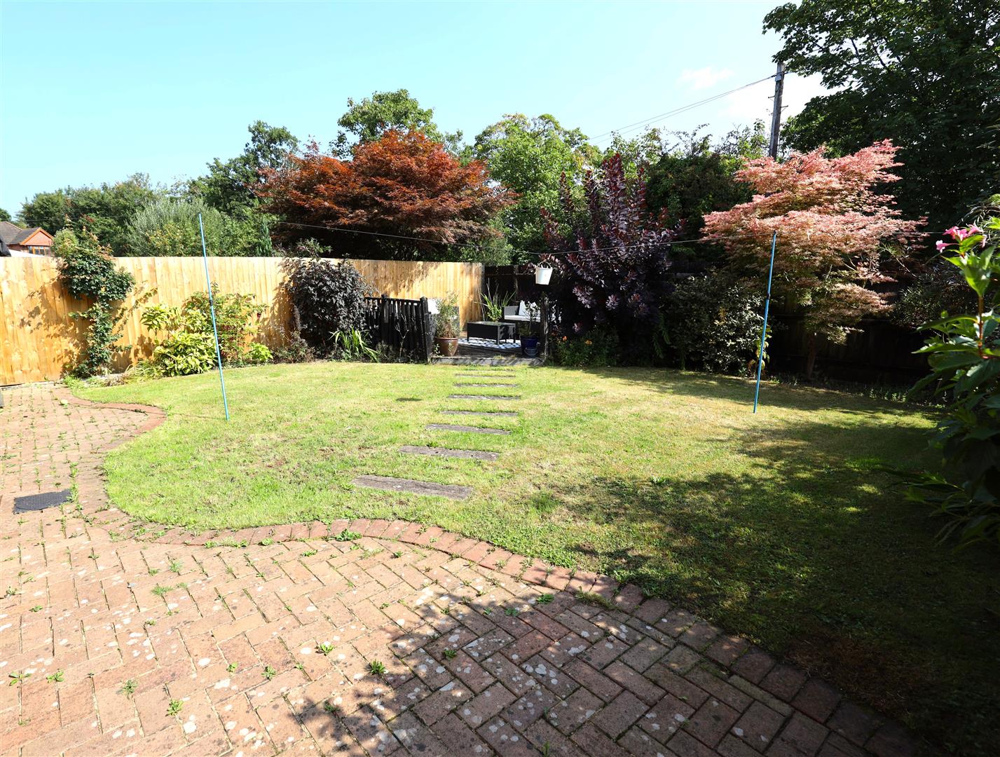 9 Clos Brenin, Brynsadler, CF72 9GA